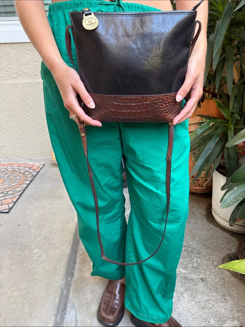 Vintage Black/Dark Brown Brahmin Leather Crossbody Bag
